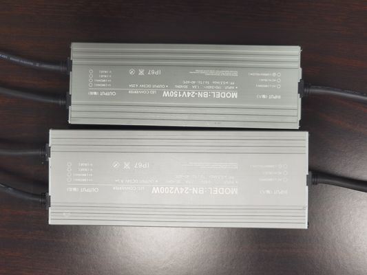 Aluminiumgehäuse Regendicht Stromversorgung IP54 Wasserdicht Einzelerzeugung 100 ~ 264 VAC 8.3A